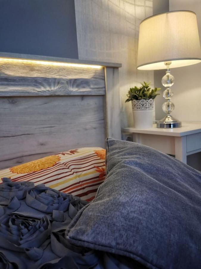 Foglal-Lak Apartman เอ็กเกอร์ ภายนอก รูปภาพ